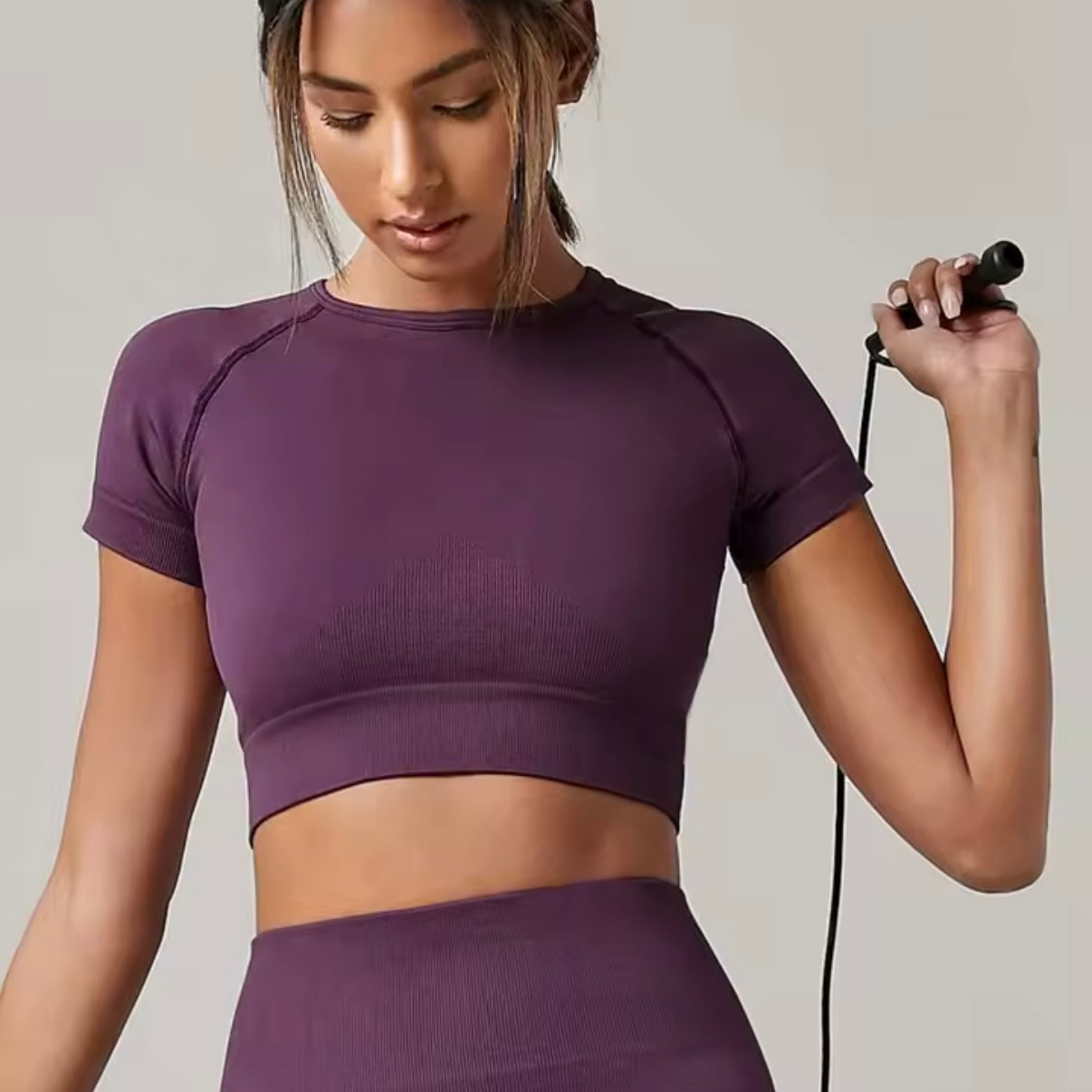 SculptFit Ribbed Gym Crop Top